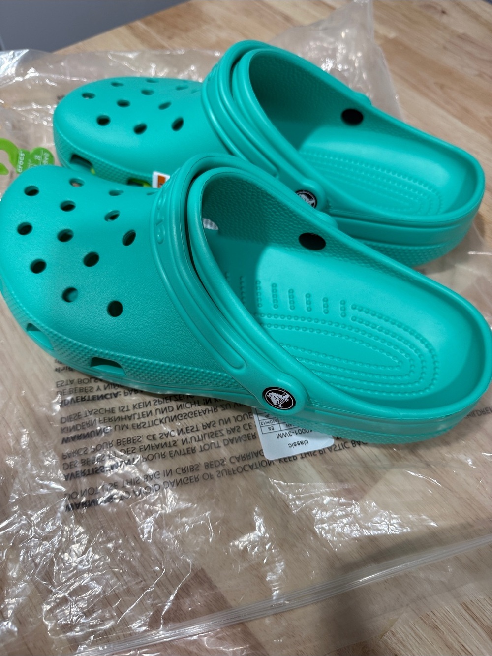 CROCS Teal Slip-On Clogs with Heel Strap *NWT* - Picture 3 of 6